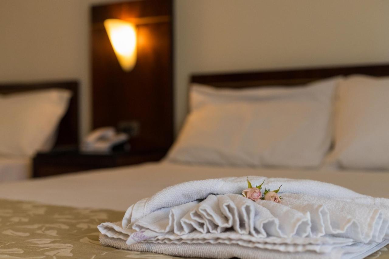 Elo Hotel